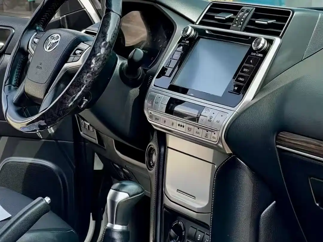 Toyota Prado 2019 3.5L Automatic TX-L Zunxiang Edition with Rear-mounted Spare Tire фото 6