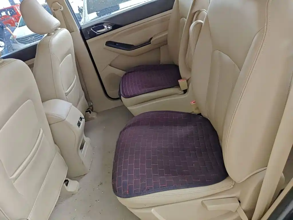 Baojun 730 2015 2014 1.5L Manual Comfort ESP Edition 7-Seater