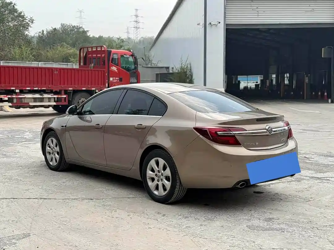 Buick Regal 2015 1.6T Leading Tech Edition фото 3