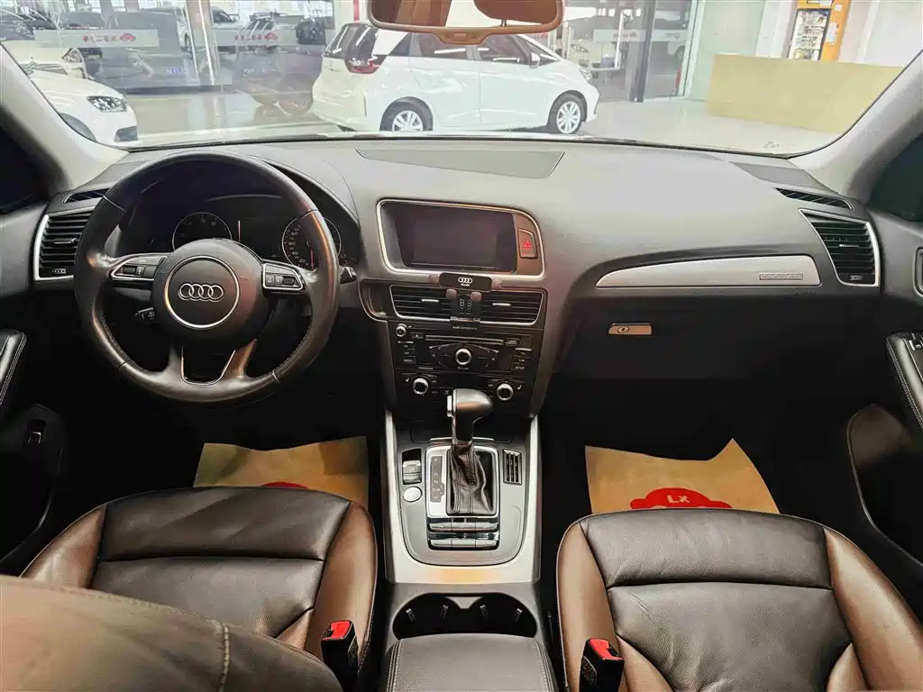 Audi Q5 2017 Plus 40 TFSI Technology фото 21