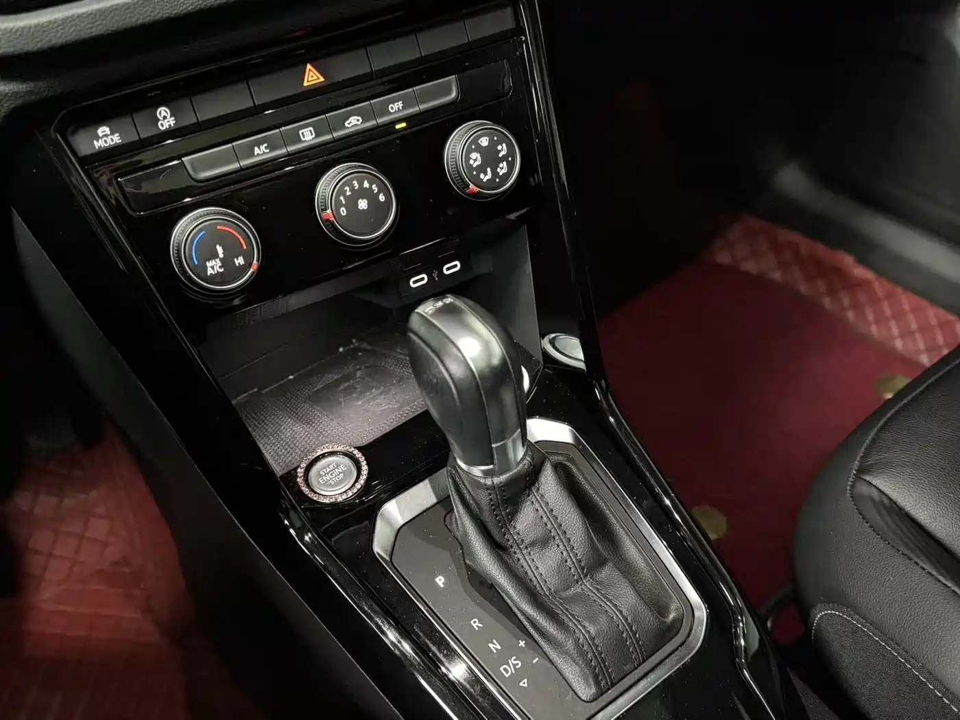 Volkswagen T-ROC 2021 280TSI DSG 2WD Comfort Connected фото 8