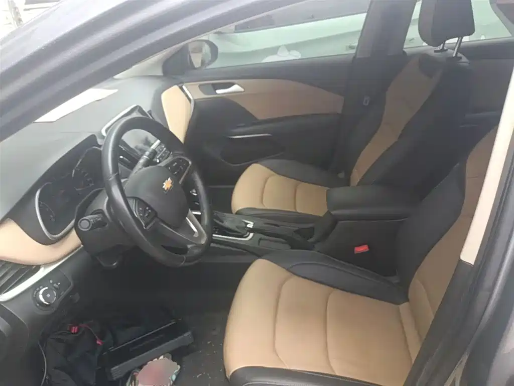 CHEVROLET CRUZE