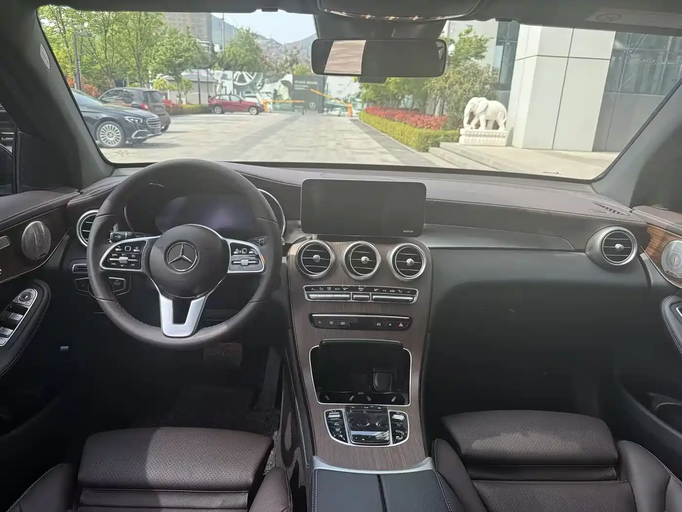 Mercedes-Benz GLC 2021 GLC 300 L 4MATIC Sporty фото 16