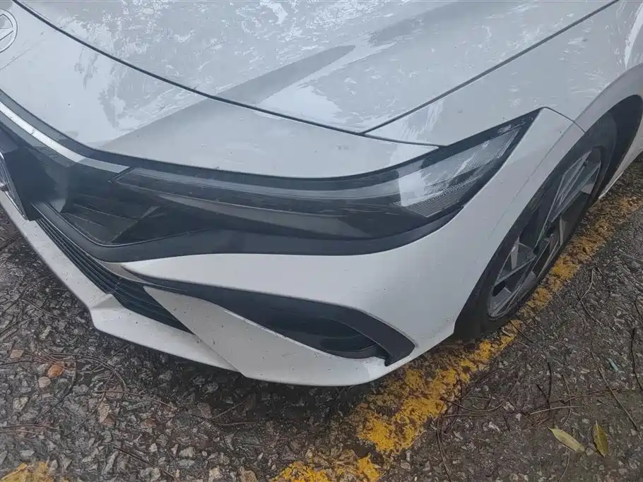 MODERN ELANTRA