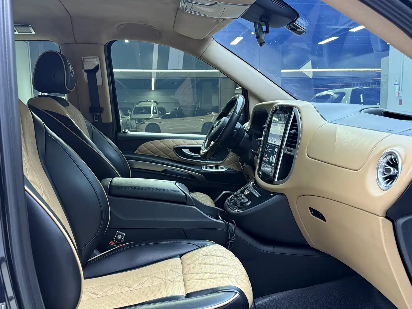 Mercedes-Benz Vito 2016 2.0T Elite Edition фото 8