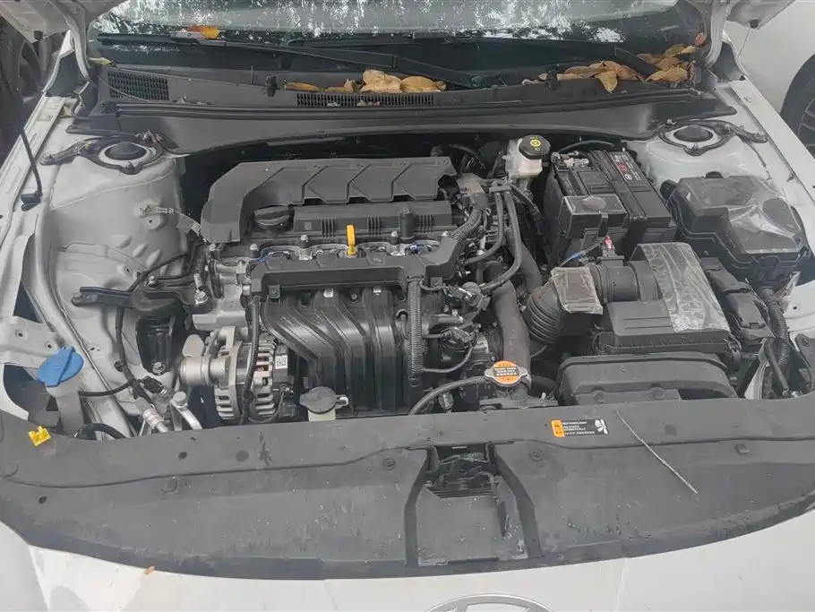 MODERN ELANTRA