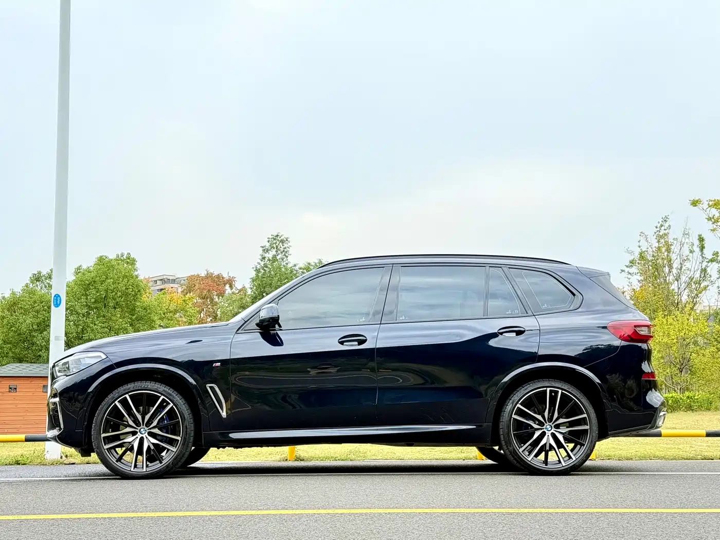BMW X5 2022 xDrive 40Li Premium M Sport Package фото 17