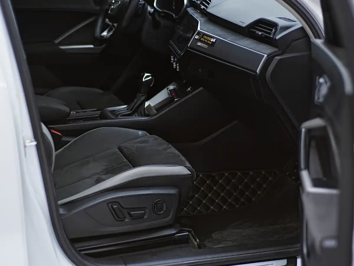 Audi Q3 2022 35 TFSI Fashion Dynamic фото 26