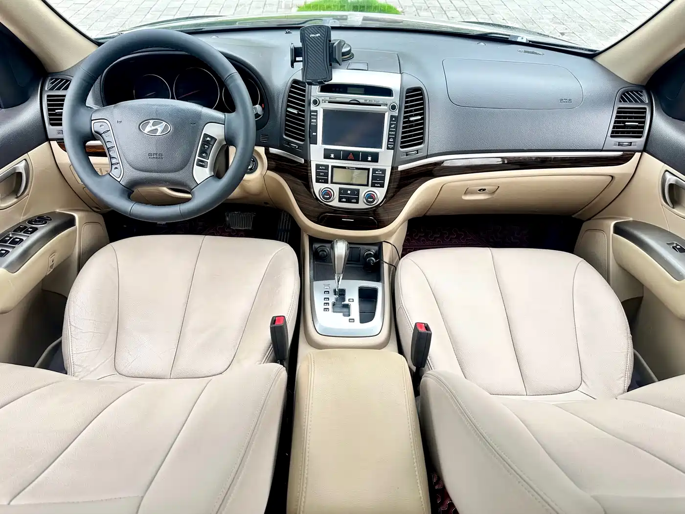 Hyundai Santa Fe Classic 2010 2.4 Comfort Edition 7-Seater 4WD фото 34