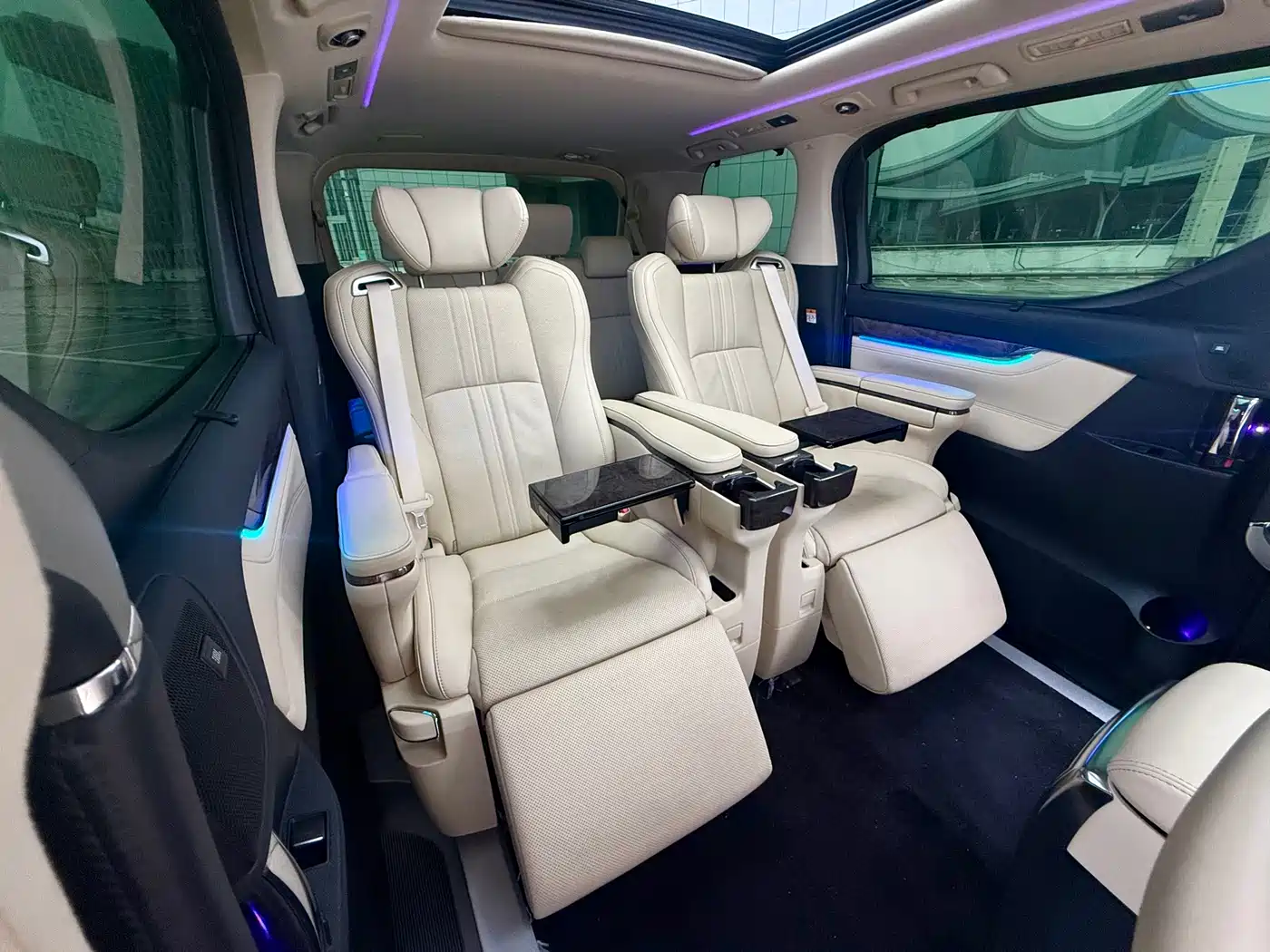 Toyota Alphard 2021 Hybrid 2.5L Premium фото 9