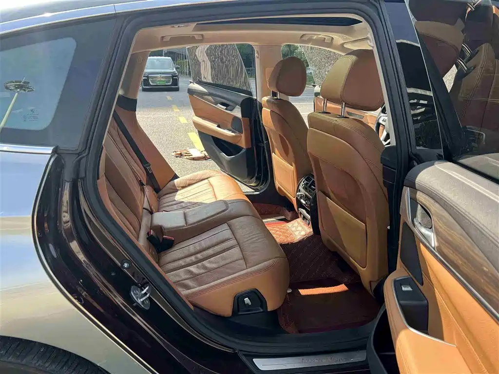 BMW 6 Series GT 2018 630i Luxury Design Package фото 17