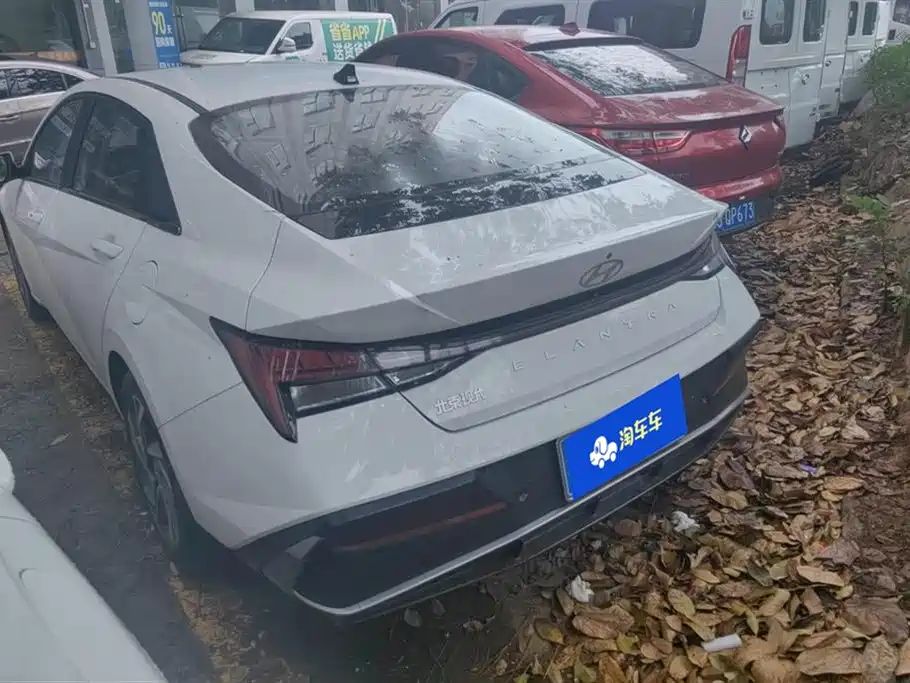 MODERN ELANTRA