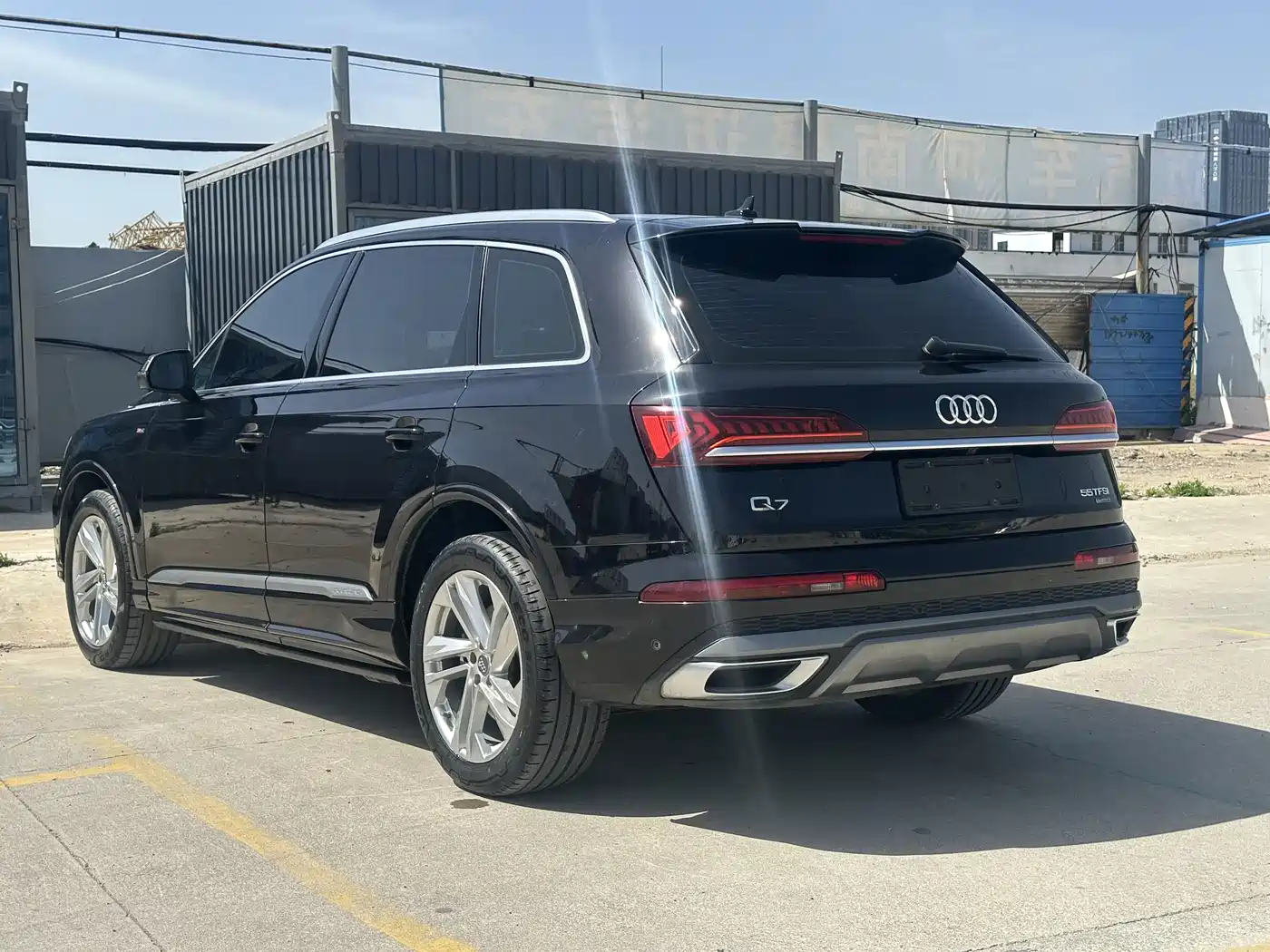 AUDI Q7