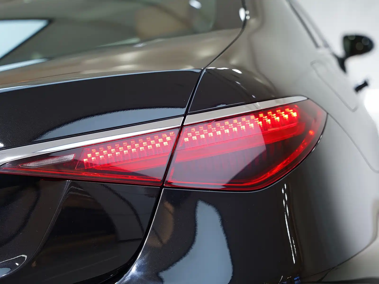 Фото 8 - Mercedes-Benz S-Class