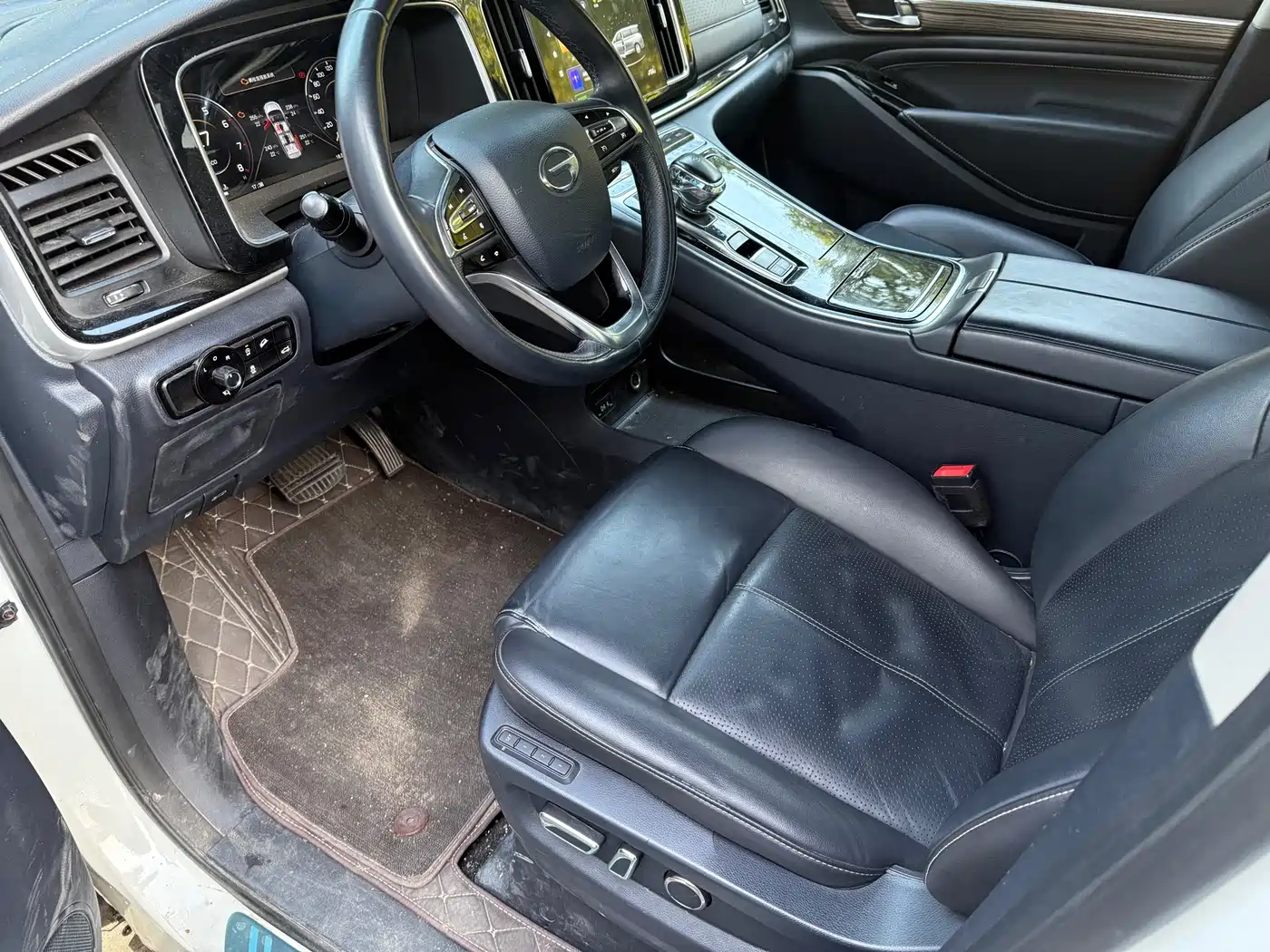 GAC Trumpchi Trumpchi M8 2021 Master Series 390T Ultimate Edition фото 4