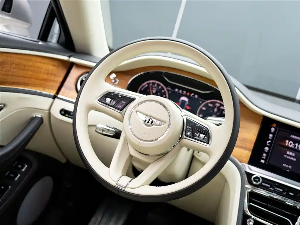 BENTLEY FLYING SPUR PLUG IN HYBRID