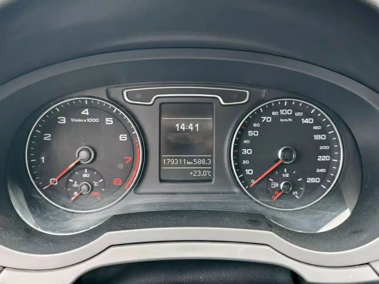 Audi Q3 2013 35 TFSI Comfort фото 4