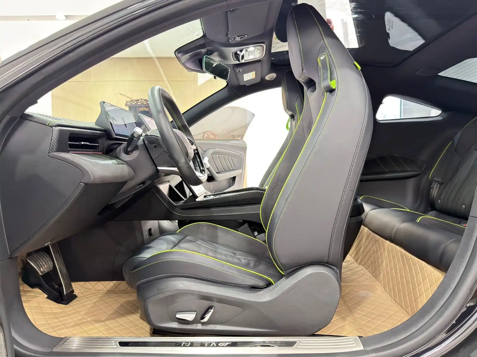 Фото 10 - Nezha Auto Nezha GT