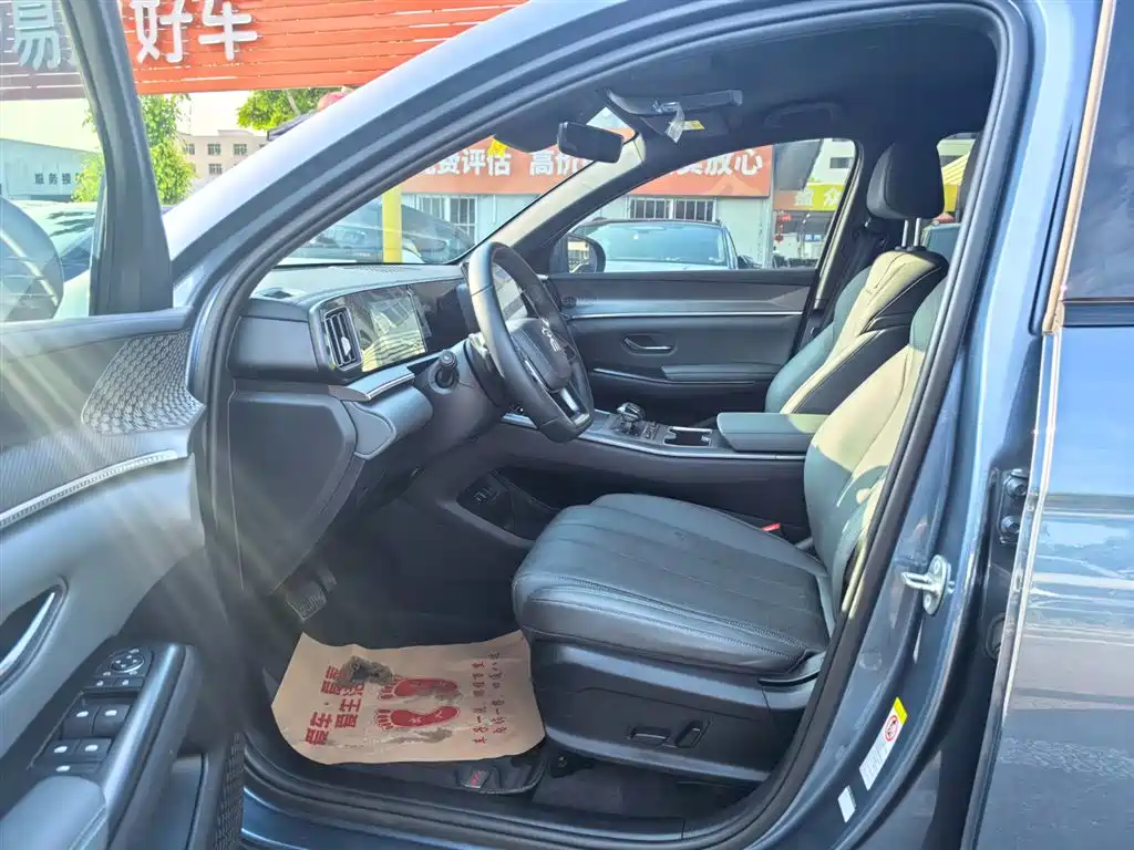 BYD Song Pro New Energy 2025 2nd Generation Smart Drive Edition DM-i 75KM Leading Type фото 4