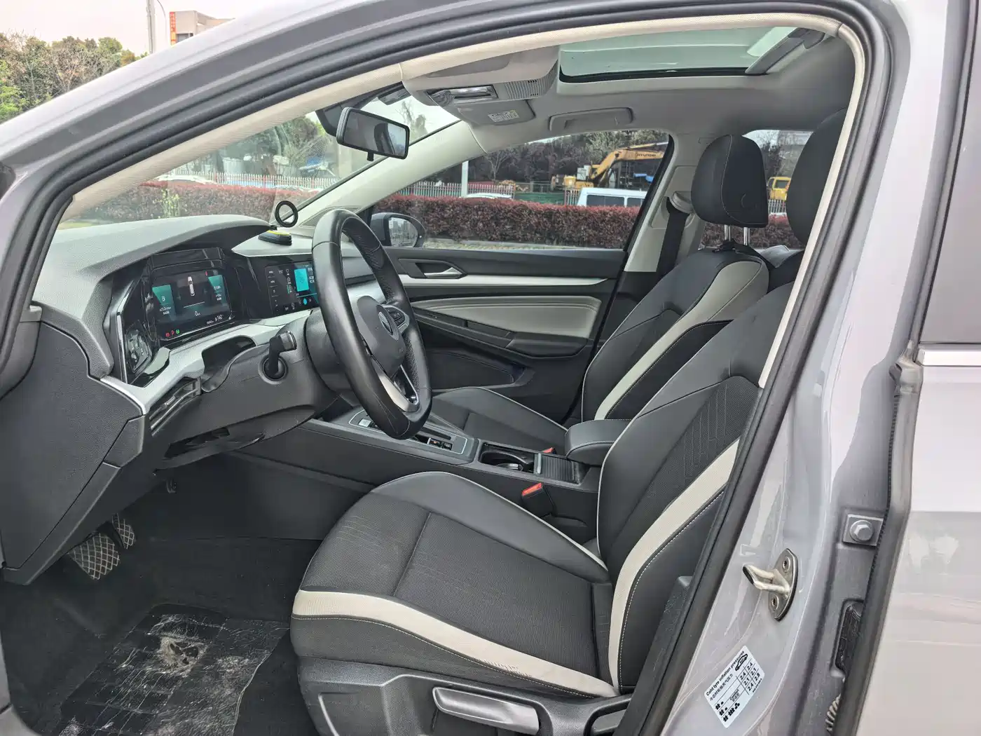 Volkswagen Golf 2021 280TSI DSG Pro Launch Edition фото 5