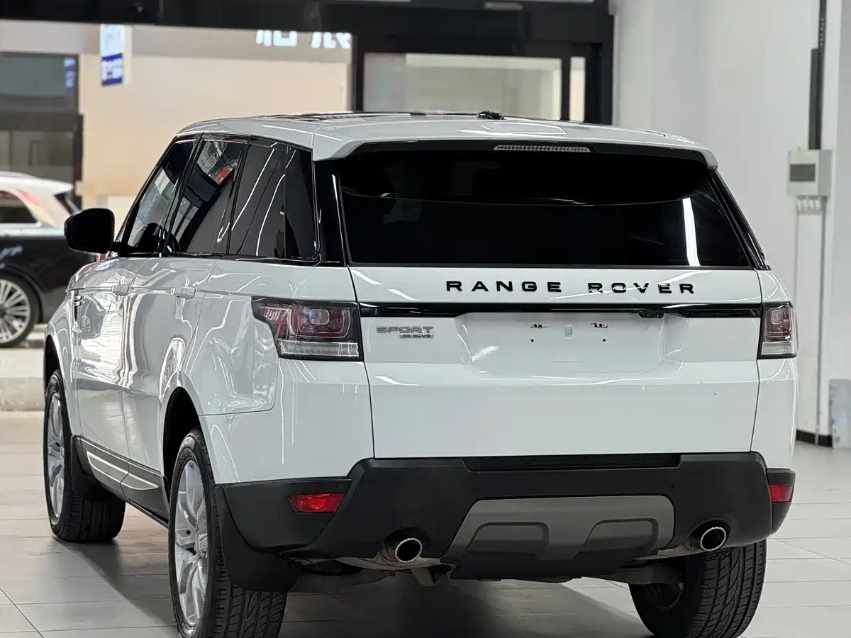 Land Rover Range Rover Sport 2016 Model 3.0 SC V6 HSE DYNAMIC фото 6