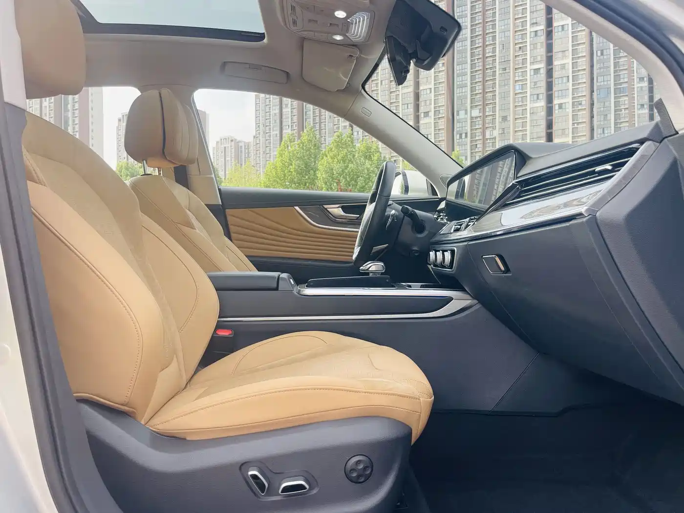 Hongqi HS5 2023 2.0T 4WD Flag Leader Pro фото 30