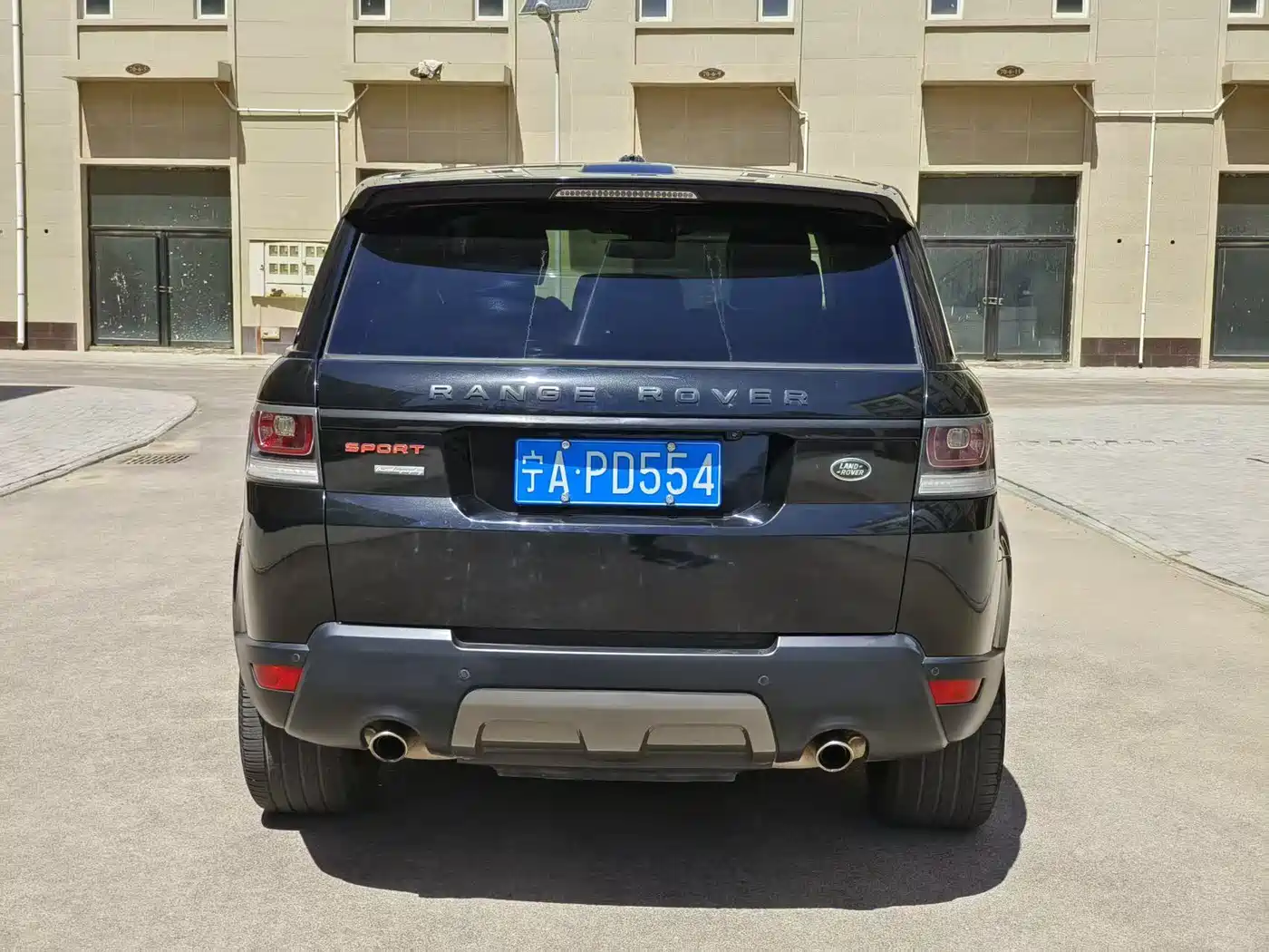 Land Rover Range Rover Sport 2014 3.0 SC V6 Trendsetting Genesis Edition фото 8