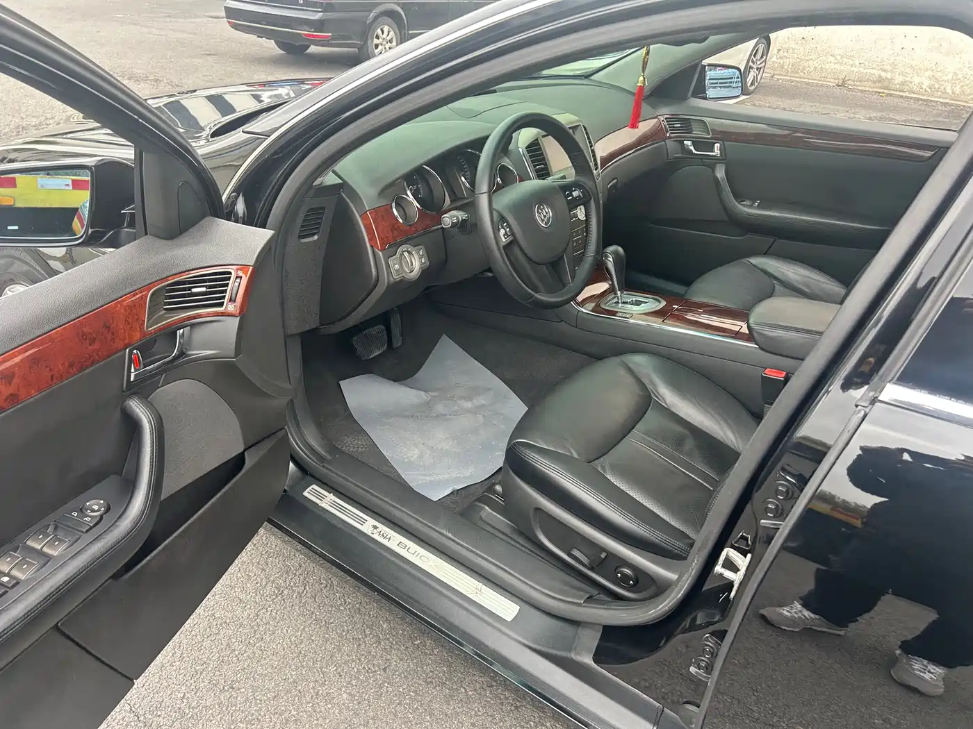 Buick Park Avenue 2011 Boao Forum Commemorative Edition фото 5