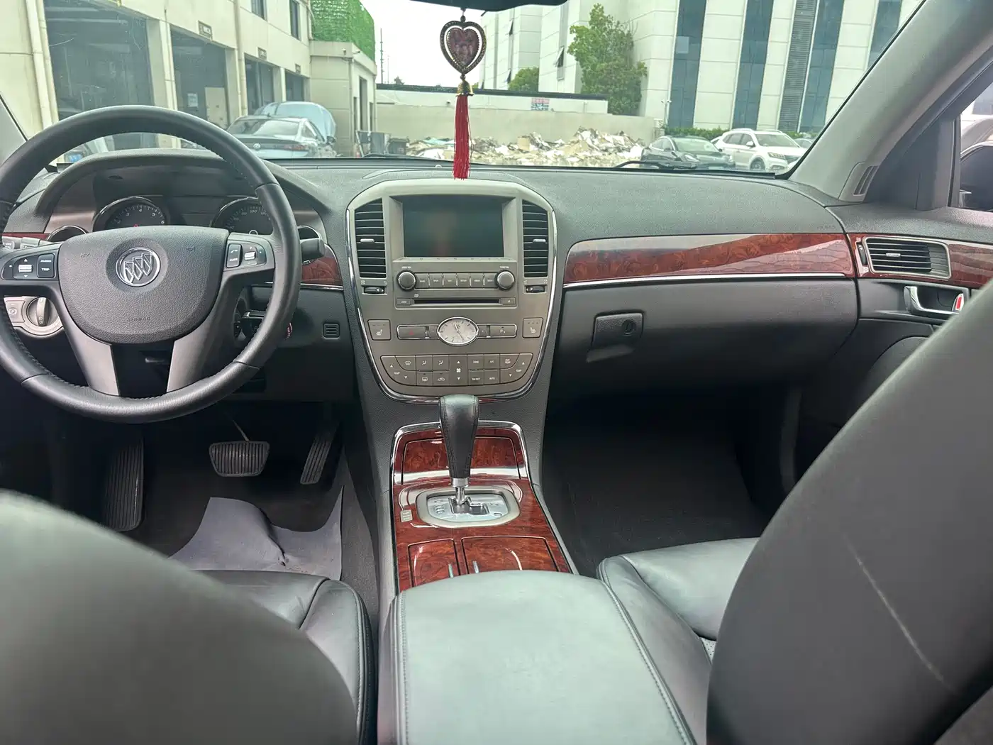 Buick Park Avenue 2011 Boao Forum Commemorative Edition фото 12