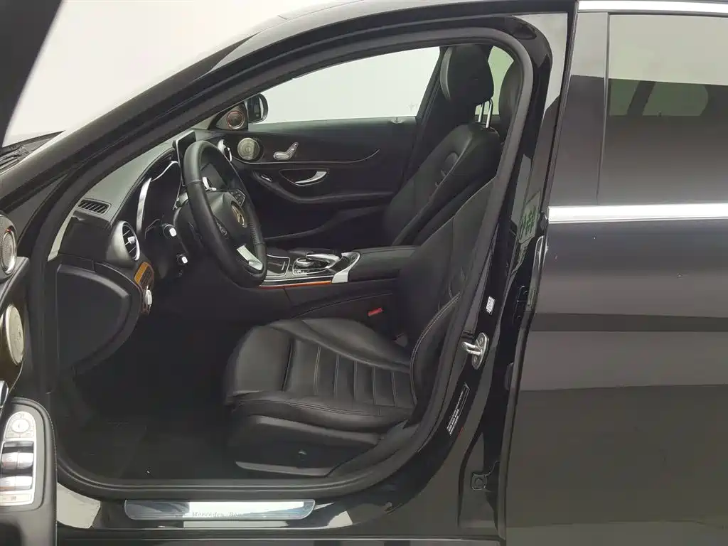 Mercedes-Benz C-Class 2016 C 180 L фото 10