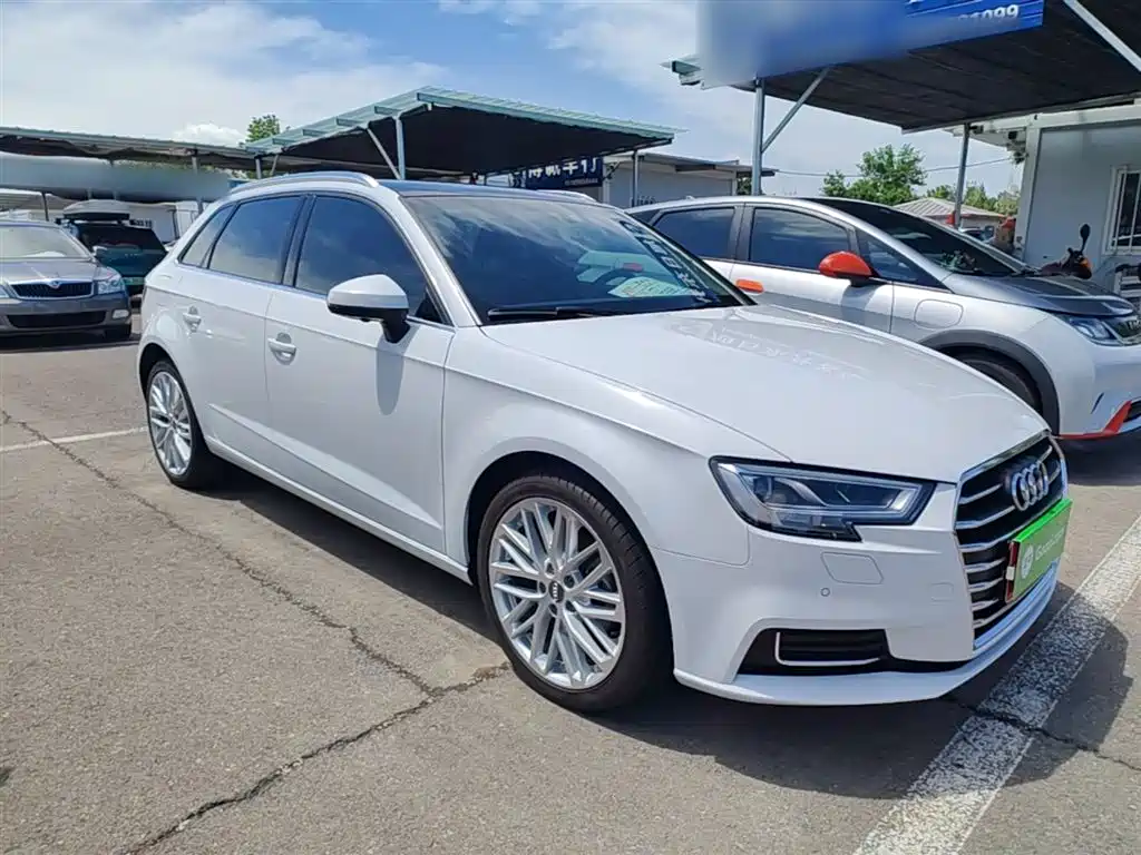 Audi A3 2018 30th Anniversary Sportback 35 TFSI Style фото 22