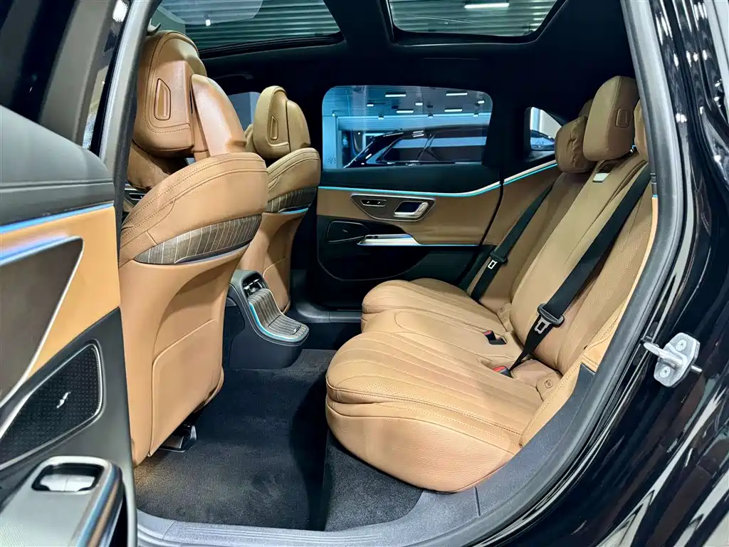 Mercedes-Benz E-Class New Energy 2024 E 350 e L Plug-in Hybrid Sedan фото 20