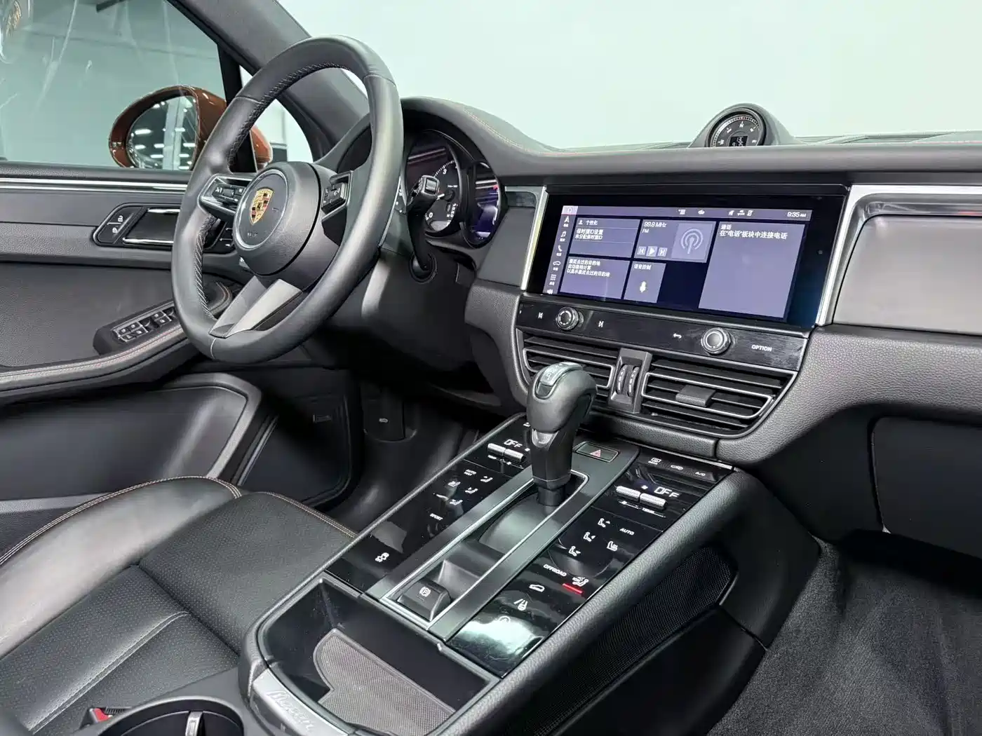Porsche Macan 2022 Macan 2.0T фото 12