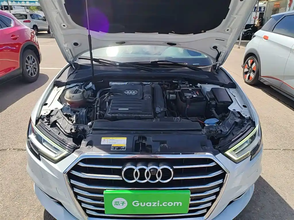 Audi A3 2018 30th Anniversary Sportback 35 TFSI Style фото 16