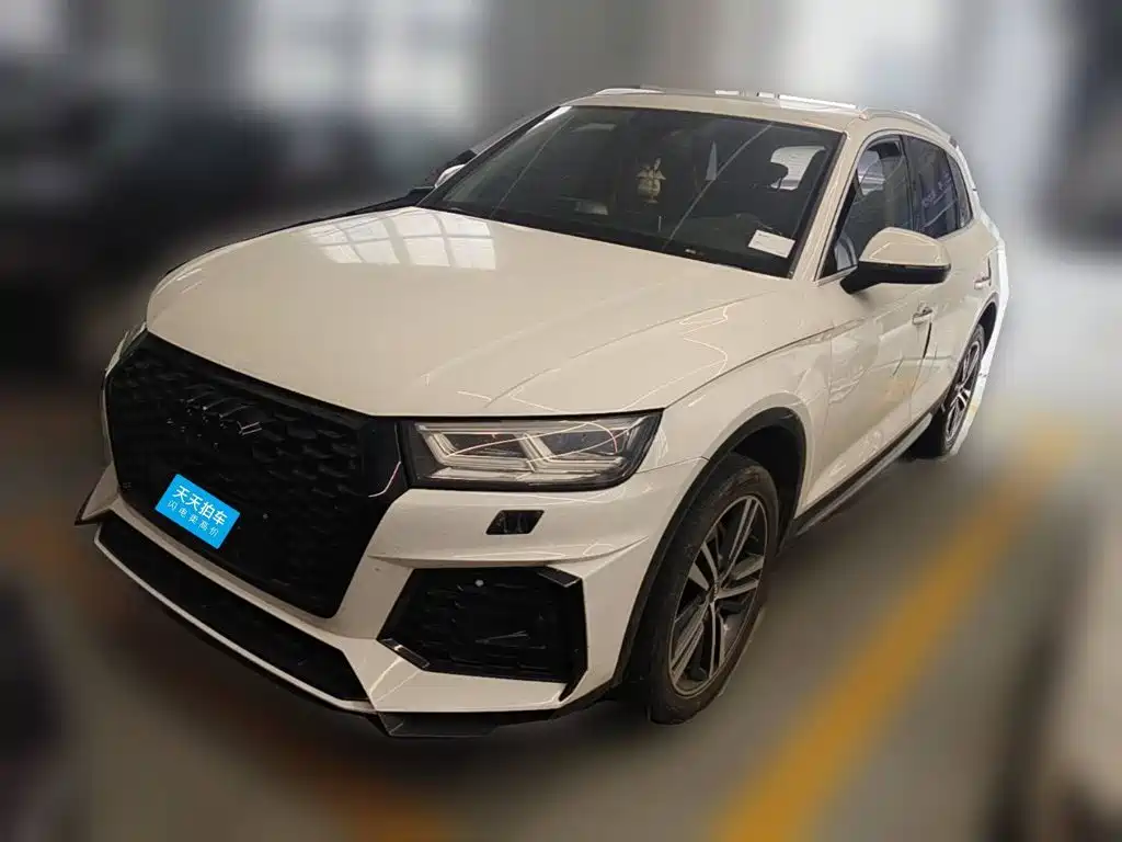 Photo 1 - Audi Q5L