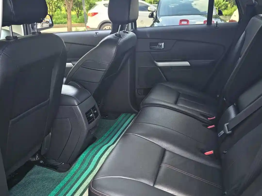Ford Edge (Import) 2015 2012 2.0T Elite