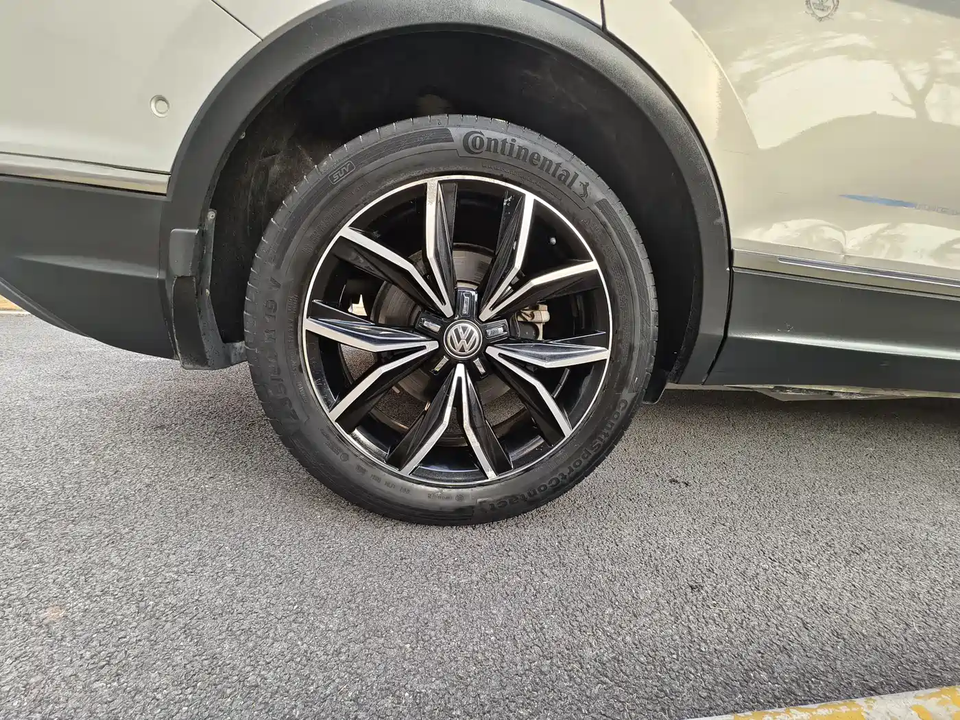 Volkswagen Tiguan L 2019 330TSI Automatic 2WD Smart Luxury Edition China VI фото 11