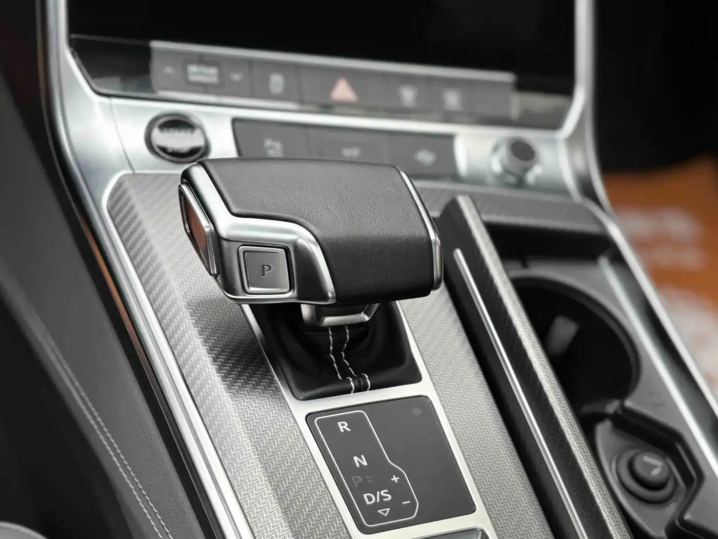 Audi A7L 2024 45 TFSI quattro RS Kit Racing Edition фото 8