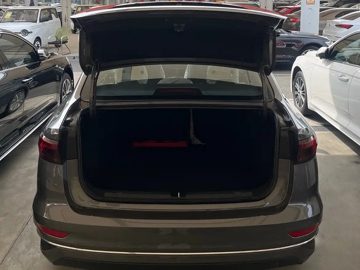 GEELY AUTOMOBILE EMGRAND