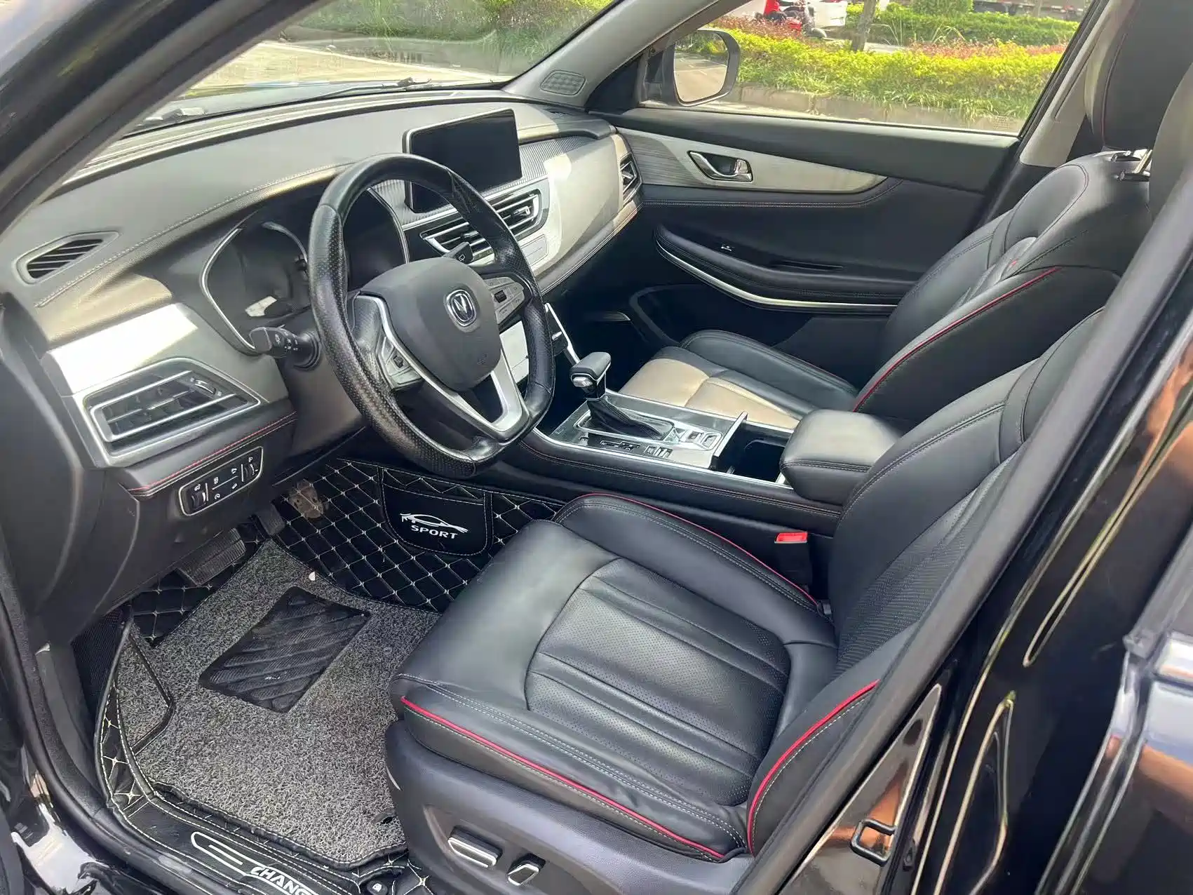 Фото 9 - Changan CS75