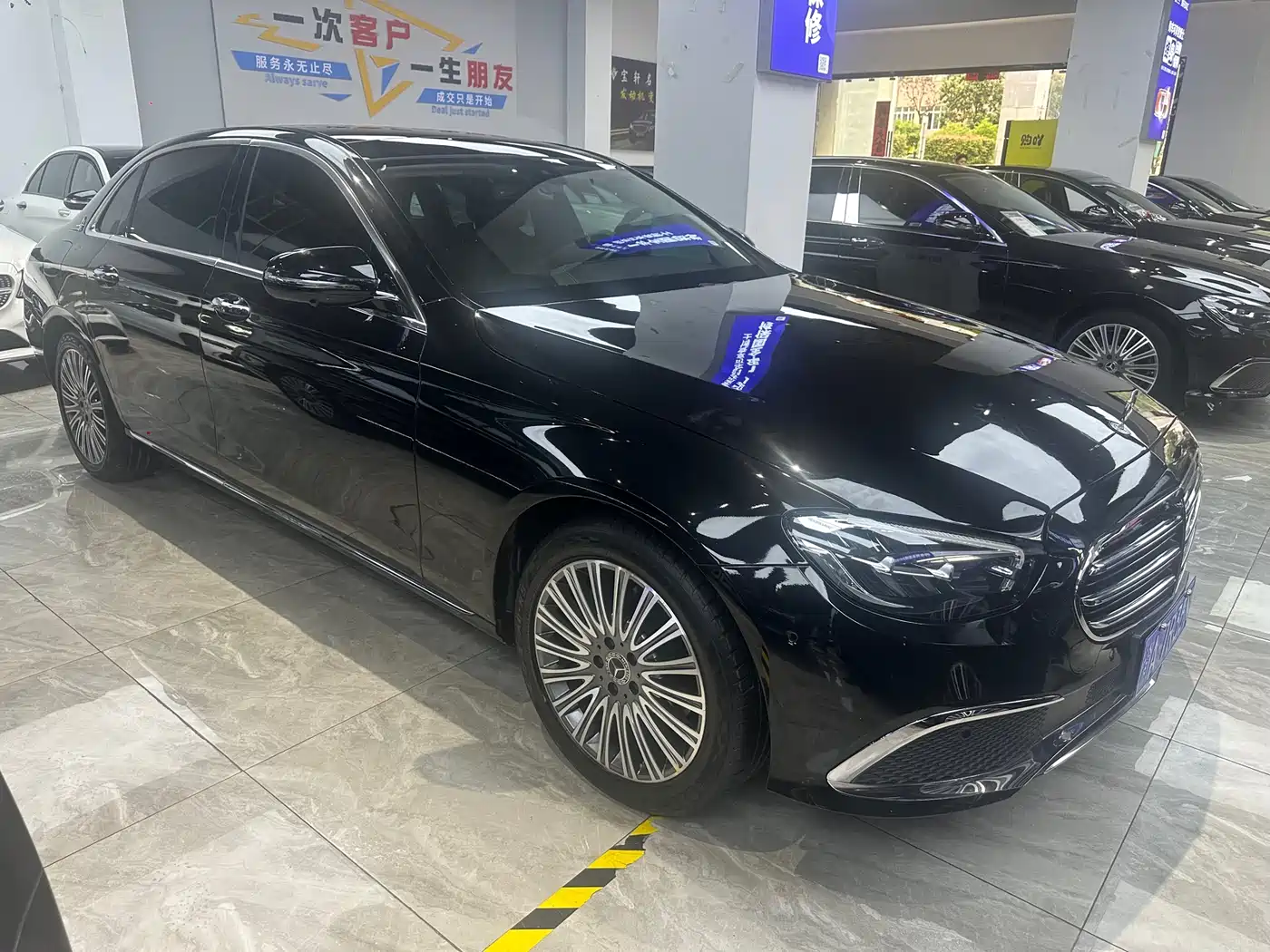 MERCEDES-BENZ E CLASS