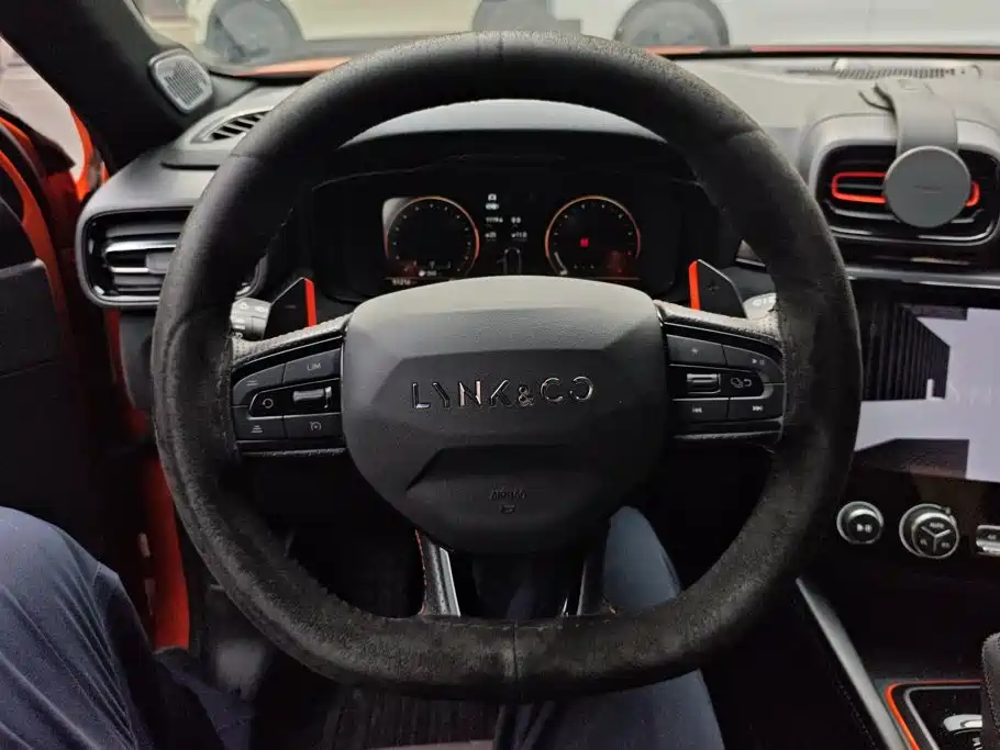 Lynk & Co 02 Hatchback 2021 2021 2.0TD Halo
