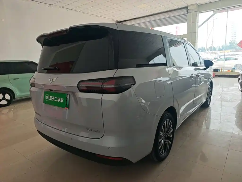Wuling Motors Xingguang 730 New Energy 2025 2025 Model Plug-in Hybrid Base Version