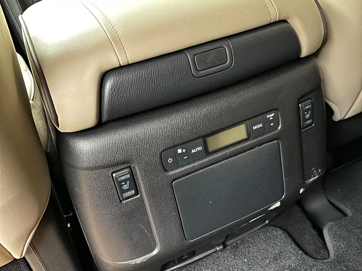 Nissan Patrol 2023 ARMADA 5.6L Armada Flagship Edition фото 16