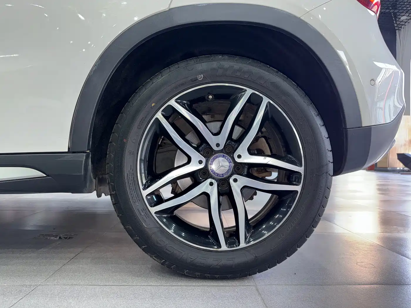 Mercedes-Benz GLA 2016 GLA 220 4MATIC Fashion фото 10