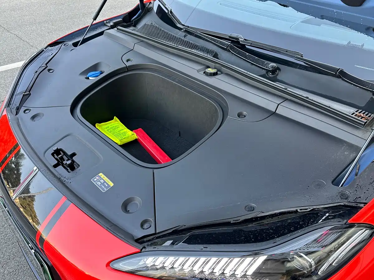 Hongqi HONGQI TIANGONG 05