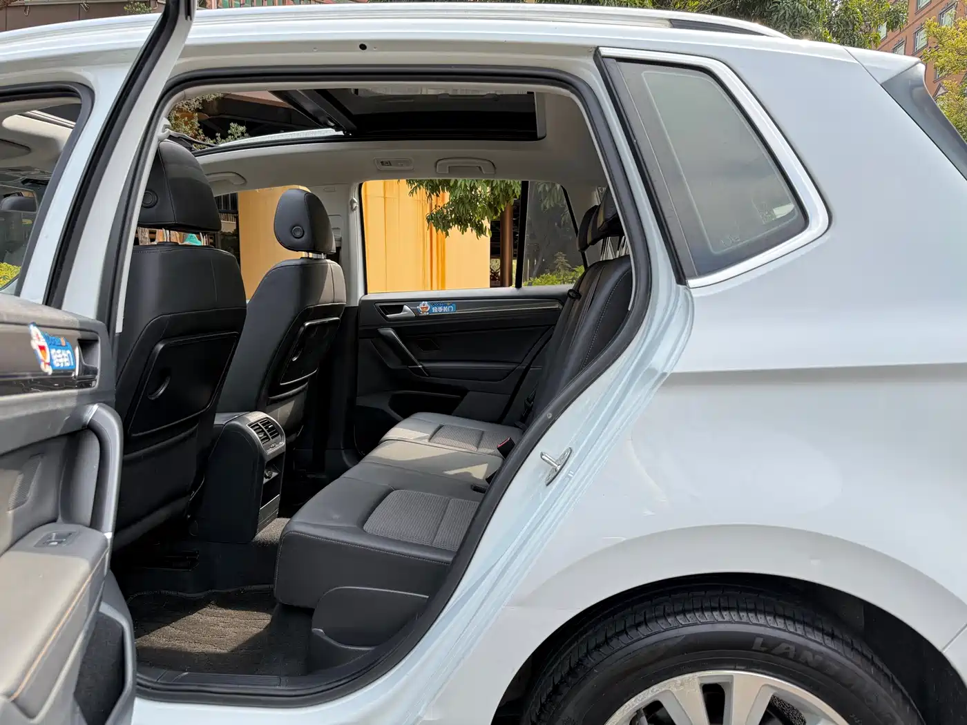Volkswagen Golf Sportsvan 2018 230TSI Automatic Progressive фото 7