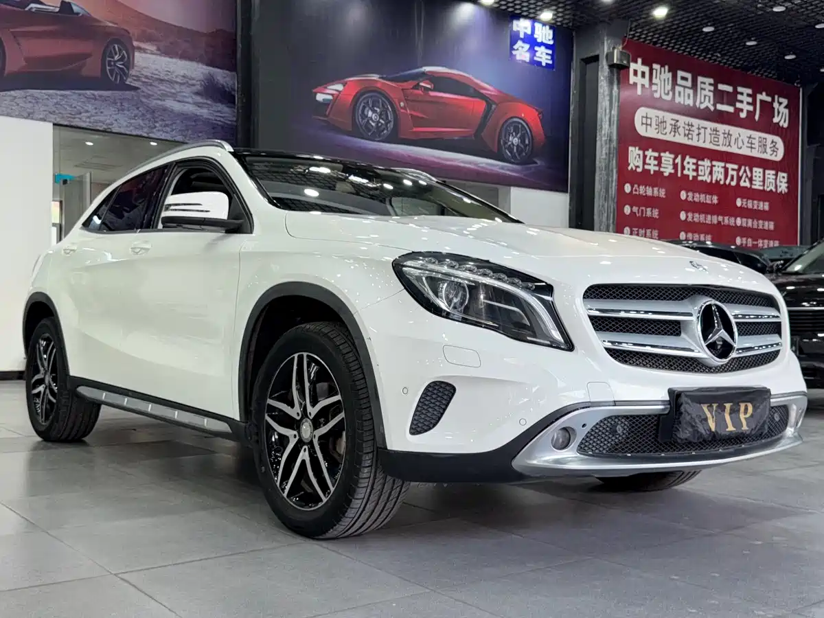 Mercedes-Benz GLA 2016 GLA 220 4MATIC Fashion фото 24