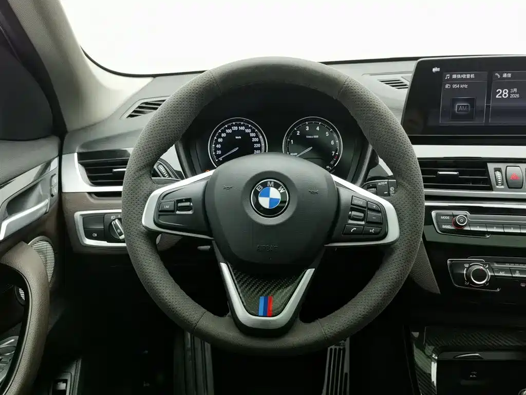 BMW X1 2021 sDrive20Li Fashion фото 11