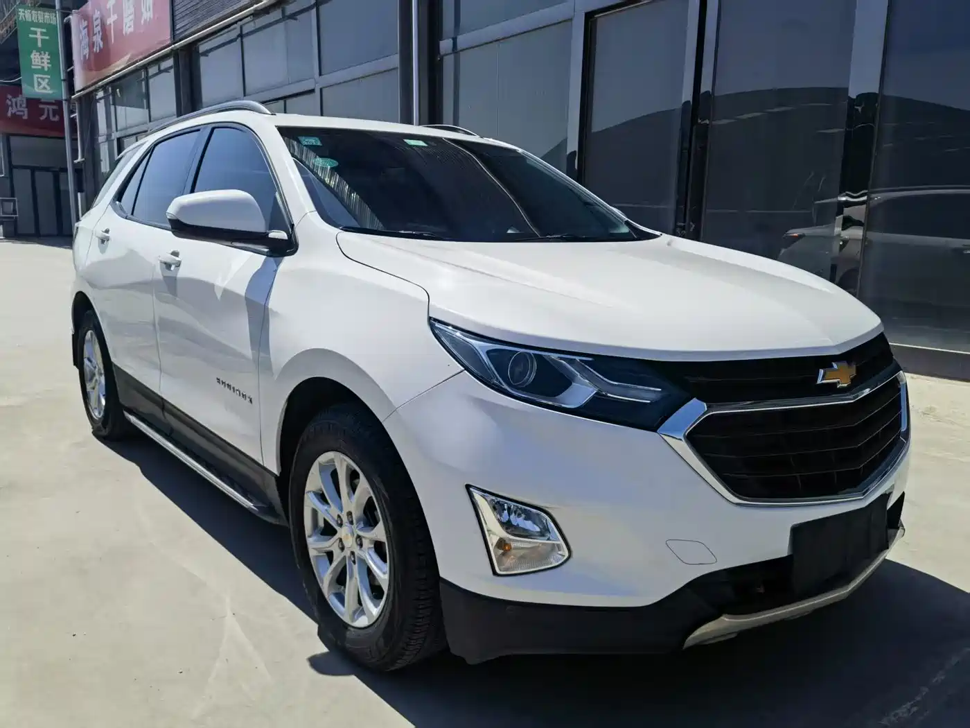 Chevrolet Equinox 2018 535T Automatic Galloping Edition фото 3